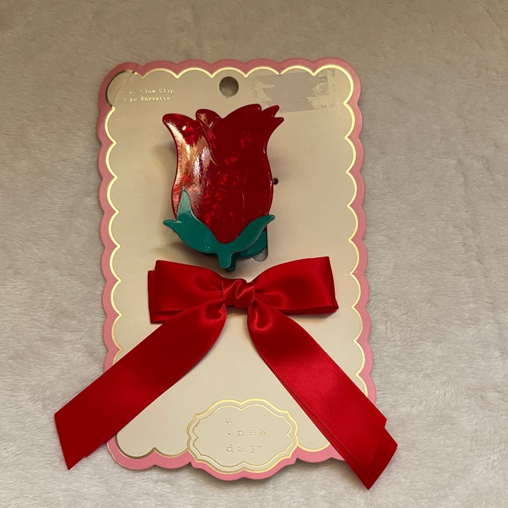 A New Day Rose Hair Claw Clip and Red Hair Barrette